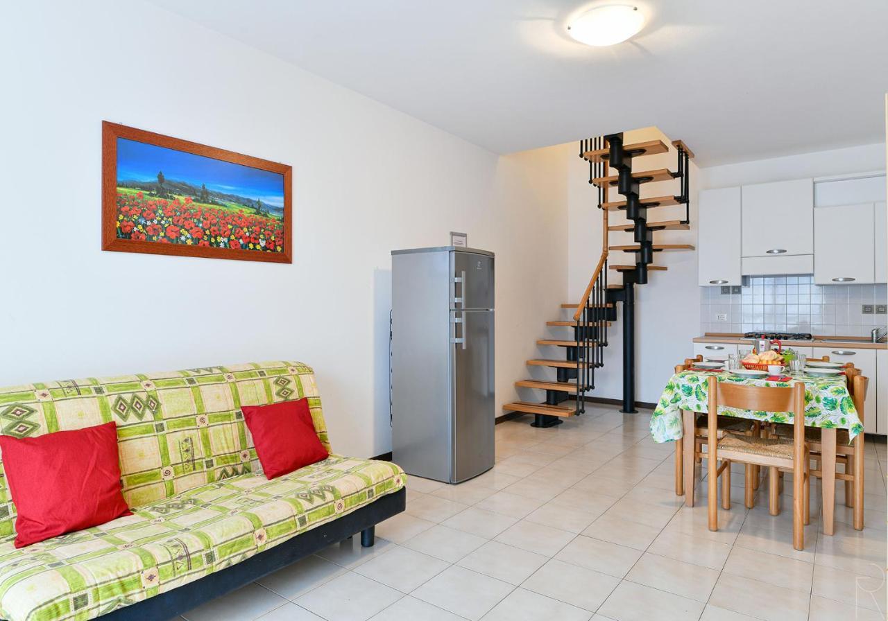 Apartament With Swimming Pool Apartment Caorle Exterior photo