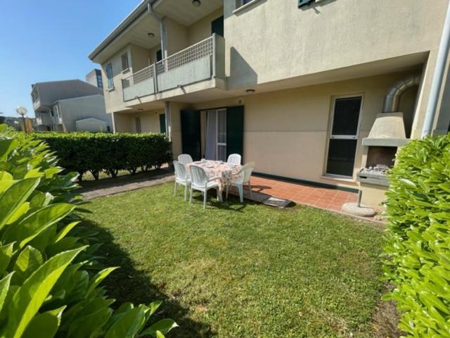 Apartament With Swimming Pool Apartment Caorle Exterior photo