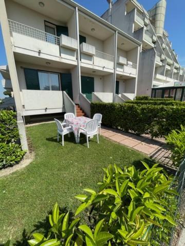 Apartament With Swimming Pool Apartment Caorle Exterior photo